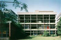 出展作品「繊維業者会館」(撮影:新建築写真部)