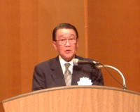 平成16年度も会長続投が決定した高木氏