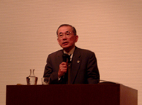 個人情報保護検討委員会顧問弁護士の松田弘氏には出席者より実務上の積極的な質問が