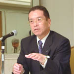 「環境・経済・社会と“住まい手”の4つがサステナブルの価値」と語る和田勇社長