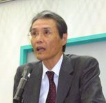 4月からの本格的な活動開始に向け、豊富を語る本庄会長