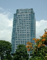 「汐留芝離宮ビルディング」外観