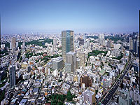 完成した「東京ミッドタウン」