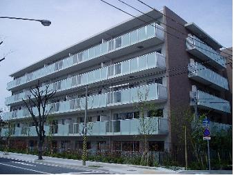「甲子園六石町ハイツ」外観