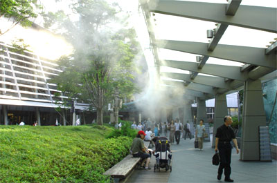 ドライミスト噴霧風景
