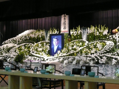 香川宅協による合同葬には、全宅連・都道府県宅建協会関係者等が多数詰め掛けた