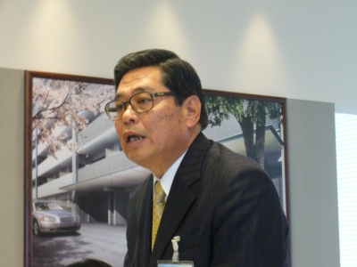 「子育て支援となるようなマンションを実現していく」と語る、同社専務取締役分譲事業本部長の鉢木勇氏