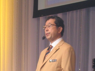 300名もの加盟店関係者が詰めかけた