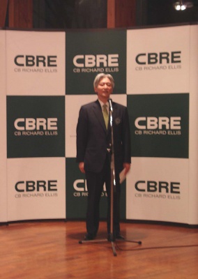 代表取締役社長・CEOの秋山隆英氏