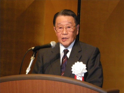 「協会設立20周年という節目を迎え、改めて建築物をロングライフ化することの重要性を訴えていきたい」とあいさつした高木会長