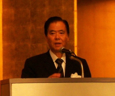 「理事長に選出していただき大変感謝している。協会の発展に尽力していきたい」と語る川口新理事長