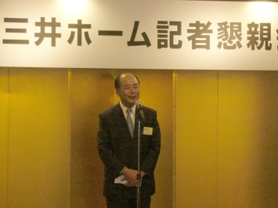 あいさつをする同社代表取締役社長の生江隆之氏