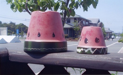 「夏休み親子で体験トールペイント教室」で製作するスイカ柄の植木鉢