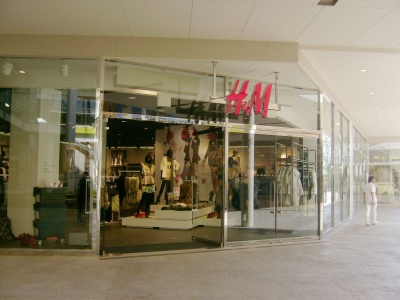 若年層に人気の高いファストファッション店舗「H&M」は埼玉県初進出