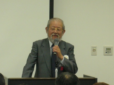 開会のあいさつで「定期借地権制度のよりいっそうの普及と拡大に努めたい」と述べた、同機構会長の稻本洋之助氏