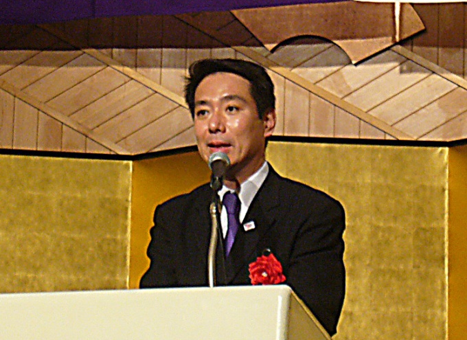 「不動産・住宅のみならず、日本経済の活性化を最重要項目と捉えている」と語る前原国土交通大臣