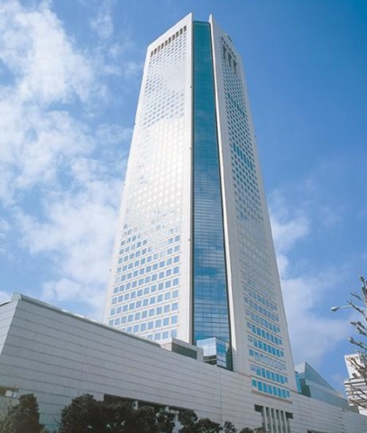「東京オペラシティビル」外観