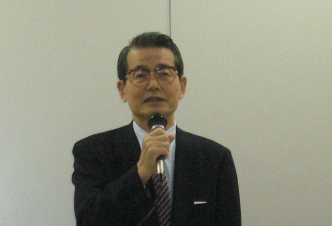「協会設立30周年記念事業は無事終了した。今後は、住生活総合サービス業の具体的な内容を提示していきたい」と語る黒住理事長