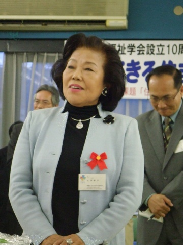交流会で「今こそ原点に立ち返り、安心できる住まいづくりについて真剣に考えるとき」とあいさつした、日本賃貸住宅管理協会レディース委員長の北澤艶子氏
