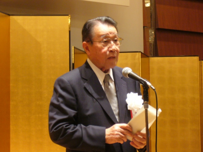 表彰式の冒頭で「本日表彰される物件が、わが国の優良な建築ストックの良き手本となるものと確信している」と述べた、同協会会長の髙木丈太郎氏