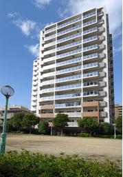 「ブランズ川口栄町パークフロント」外観