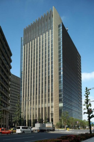 「三井住友銀行本店ビルディング」外観