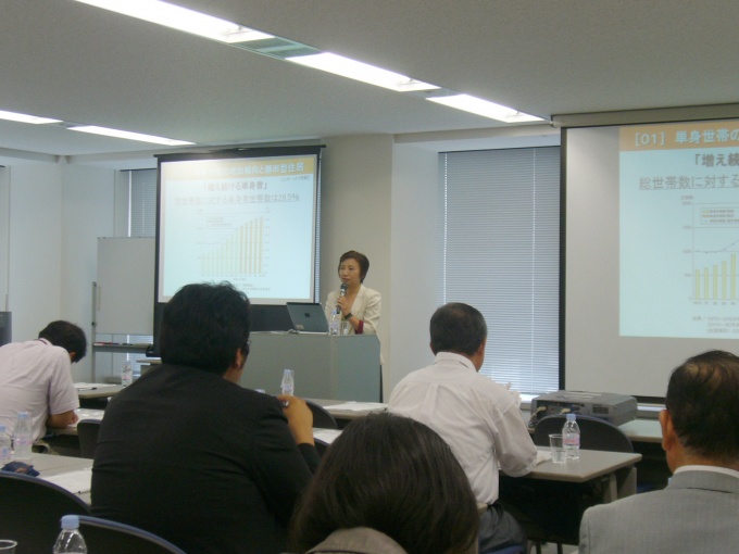 三井のリフォーム住生活研究所所長・西田恭子氏による講演の様子