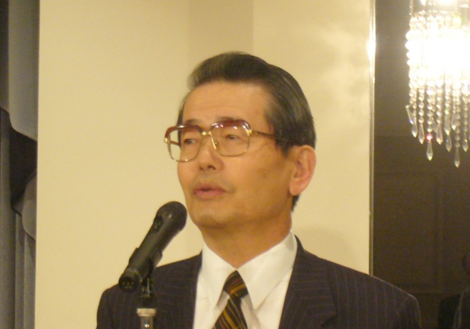 「来年度は新しい中期事業計画の策定も視野に入れていきたい」などと語る黒住理事長