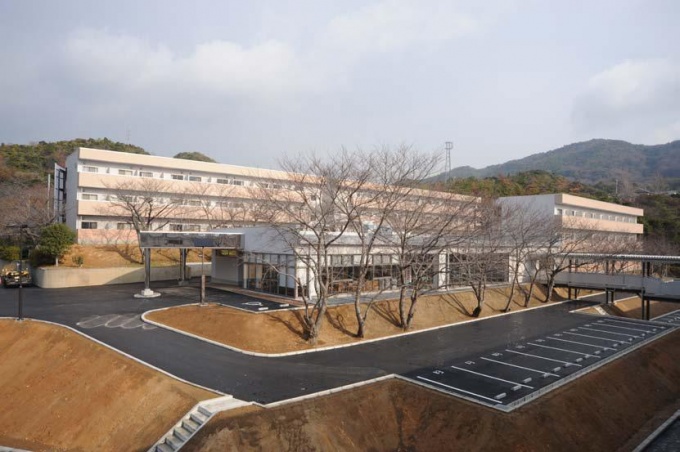 「水無瀬寮」外観