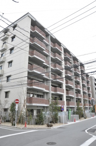 長寿命型分譲マンション「ブライト・サンリヤン別府シールズ」外観