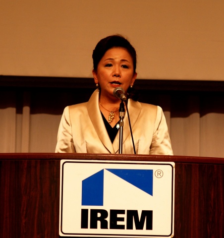 11年度会長に就任した大﨑邦子氏。会員拡充に努めていく方針を示した