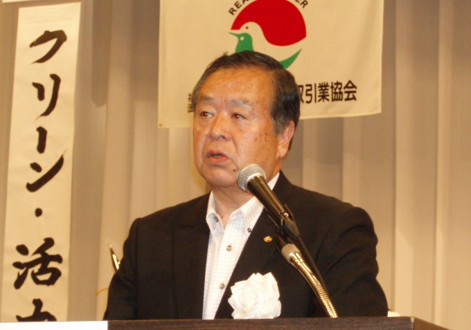 「協会の倫理綱領を遵守し、自分たちの能力を発揮し、業務をしっかりこなすことで、東北地方のみなさんを側面から応援していきたい」などと語る、三輪昭彦会長