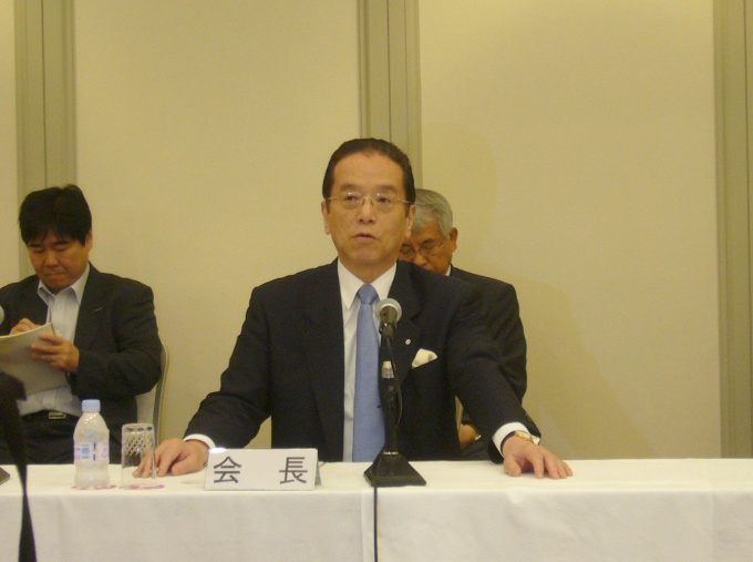 「消費税の見直しを引き続き要望していく」と語る(社)プレハブ建築協会会長の和田 勇氏