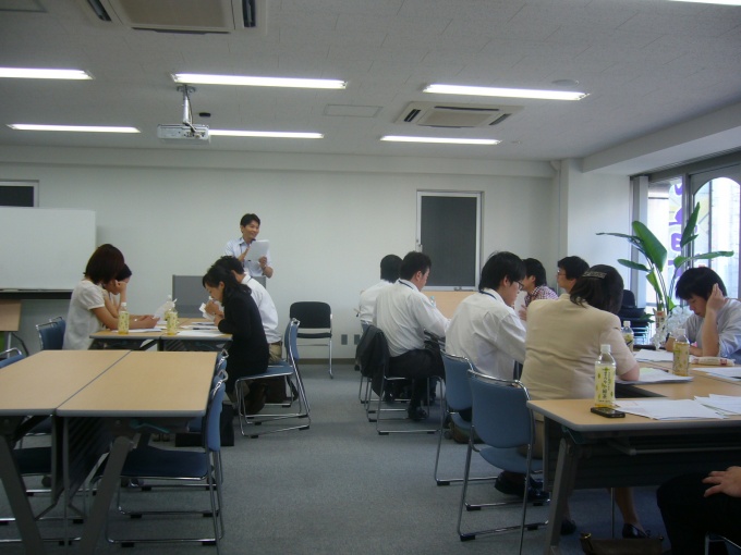 「JPM留学生インターンシップ制度」合同全体研修会の様子