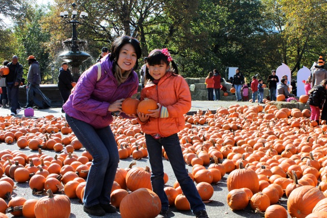 忙しい京子さんだが、かぼちゃを飾ったりハロウィーンを楽しんだり、うまく時間をやりくりしている様子