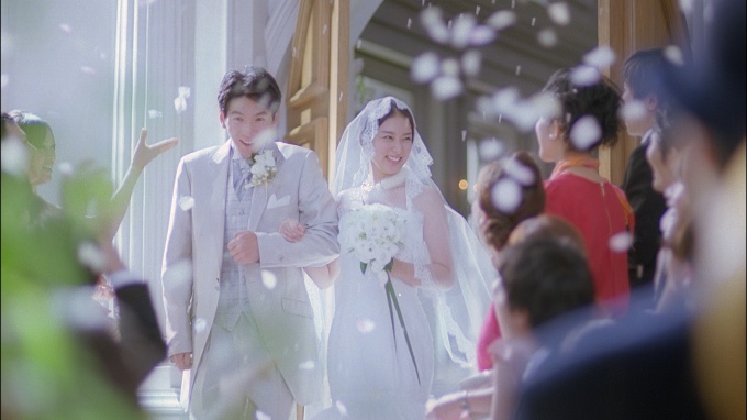 スマートハイム・ナビにより、省エネ・節約ができることをアピールする新TVCF。新婦役で武井 咲さんが登場する