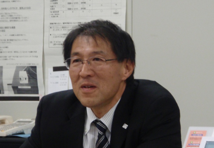 「オールトヨタグループならではの、家とクルマの情報連携で快適で安心・安全な生活を提供してきたい」などと語る柴田部長
