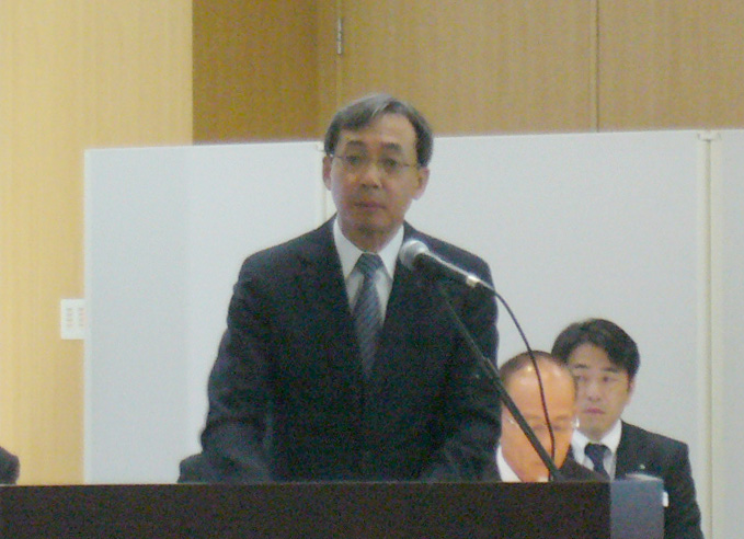 「材木建材事業、住宅事業が利益を牽引した」と話す住友林業(株)代表取締役社長・市川 晃氏