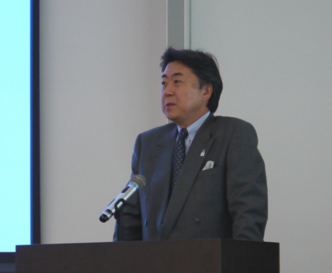 「住宅メーカーとして業界スタンダードをつくり牽引していく」と語る同社代表取締役社長兼COOの阿部俊則氏