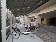 新設した平地式「3人乗り自転車」置場