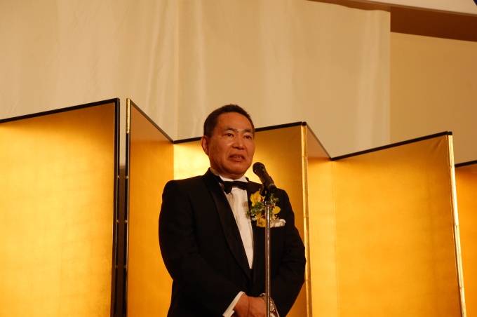 「これからも、地域社会から必要とされる企業を目指し突っ走っていきたい」と抱負を語る劔持社長