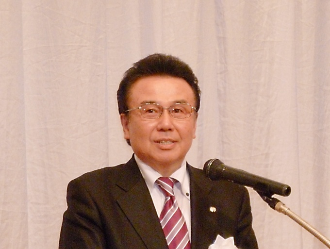 「マンションという資産をサポートをしていくことが当協会の使命」等と語る山根新理事長