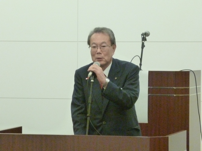 000人増えたが、まだまだ少ない。さらなる入会促進に注力していきたい」と抱負を述べた、新会長の北里氏