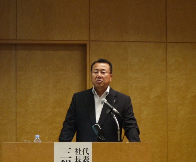 「同サービスを通じて、入居者満足の向上はもちろん、地域活性化にもつなげ、全国どのまちに住んでも快適に暮らせる環境づくりに寄与できれば」と話す三鍋社長