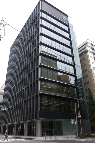新本社外観