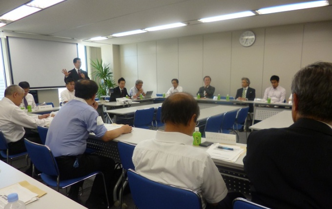 第1回全体会議の様子