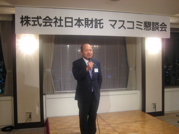 「管理戸数の増加を目指す」と話す重吉社長