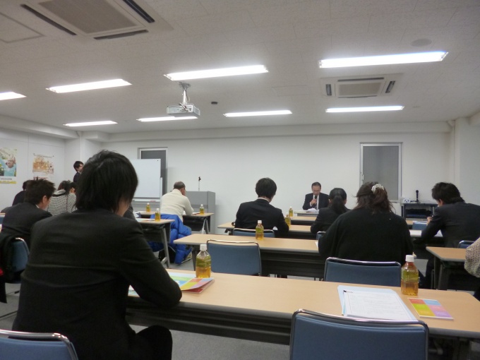 講習会には25名が参加した