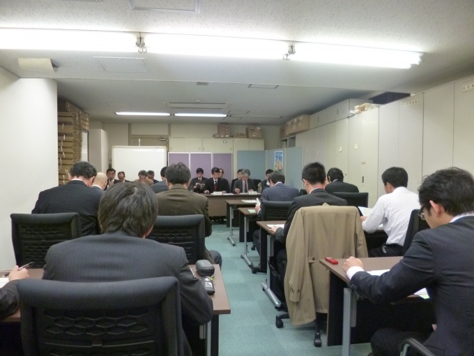記者懇談会の様子