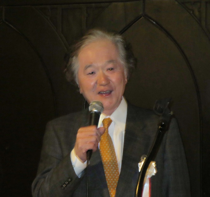 「次回の箱根駅伝こそ、記録を残してほしい」と母校にエールを送る伊藤会長